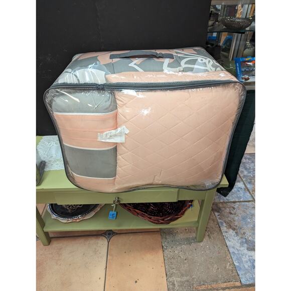 Madison Park Lola Queen Comforter shams skirt pillows Set Grey/Pink/White  NEW - Picture 8 of 11